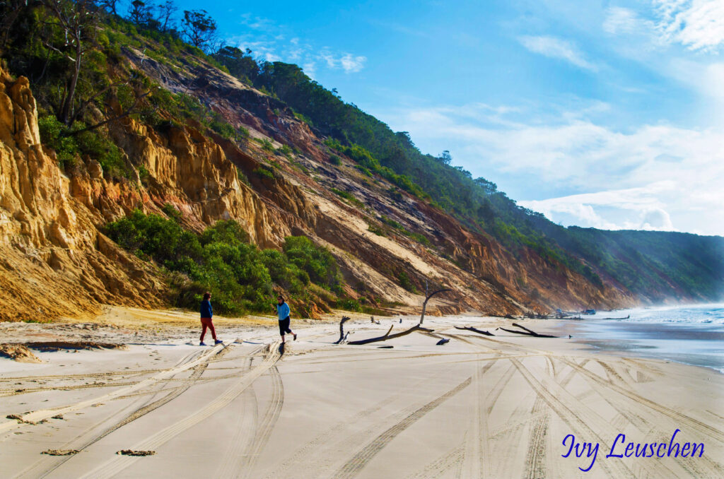 Rainbow hill, Rainbow beach